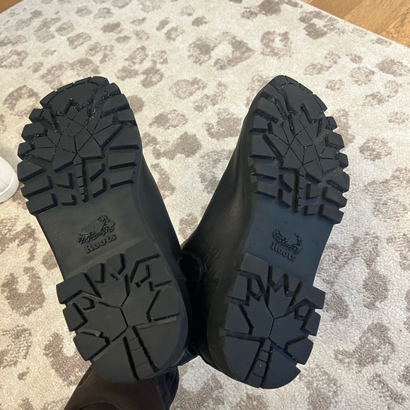 Black roots boots size 10.5 - Picture 6 of 8